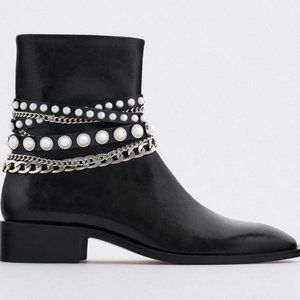 Zara - Low Heel Pearl Chain